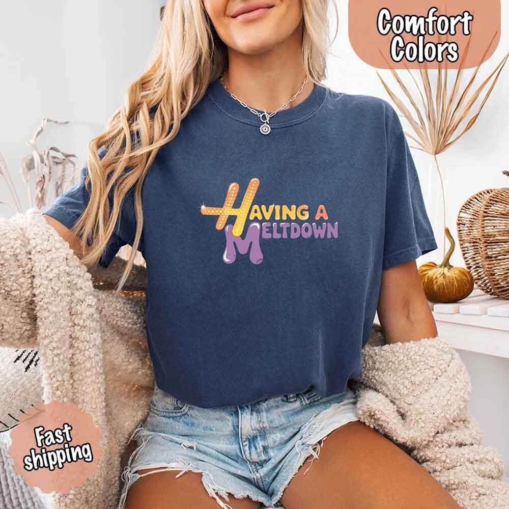 Camiseta Comfort Colors 'Teniendo un Colapso'